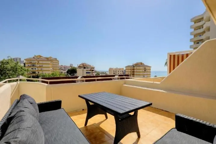 El Estudio De La Playa Benalbeach 324 Gran Terraza Vistas Al Mar Benalmadena Spain